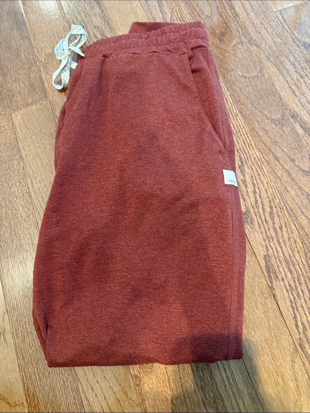 Vuori halo joggers- Rust Red